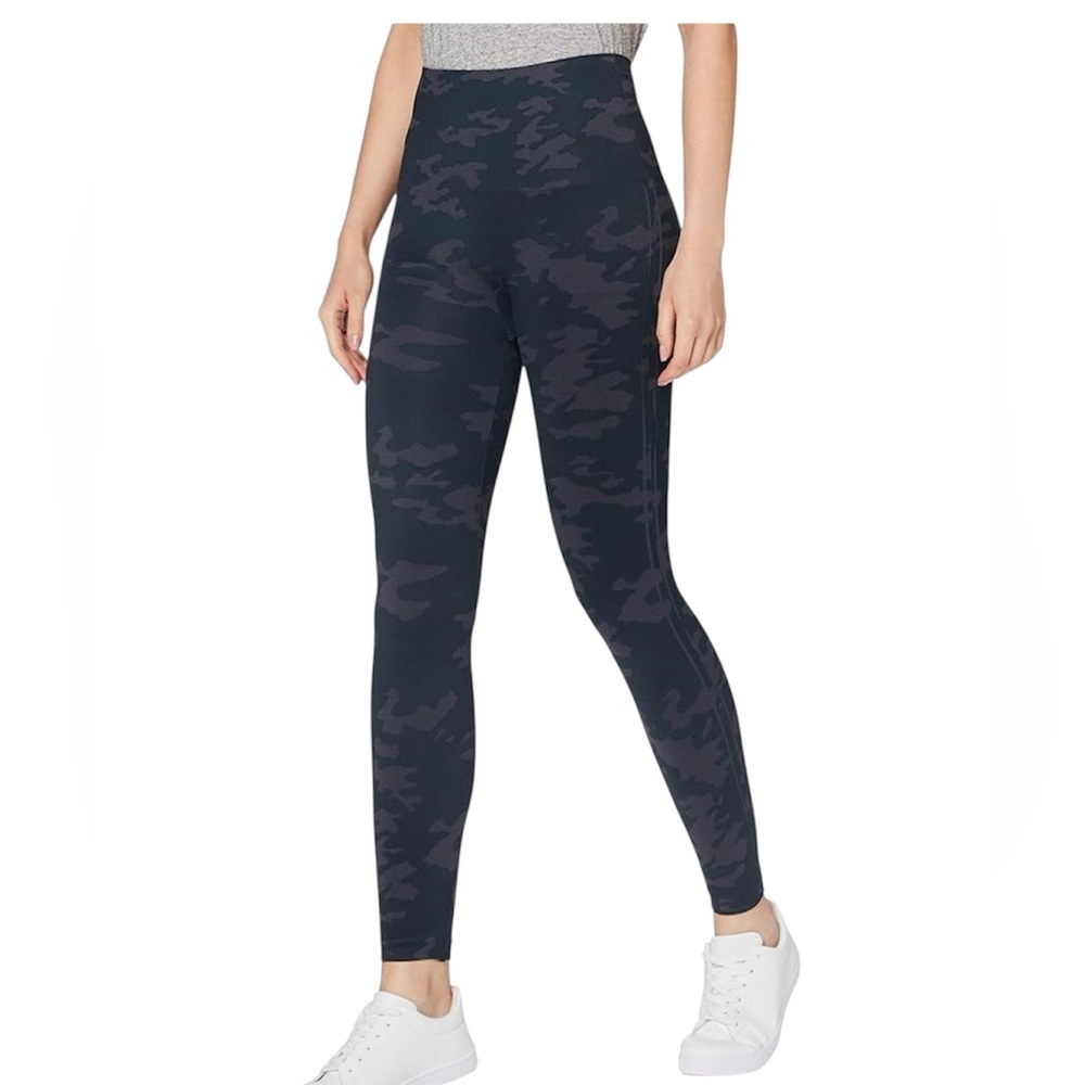 Spanx Look at Me Now Seamless Leggings camo size medium